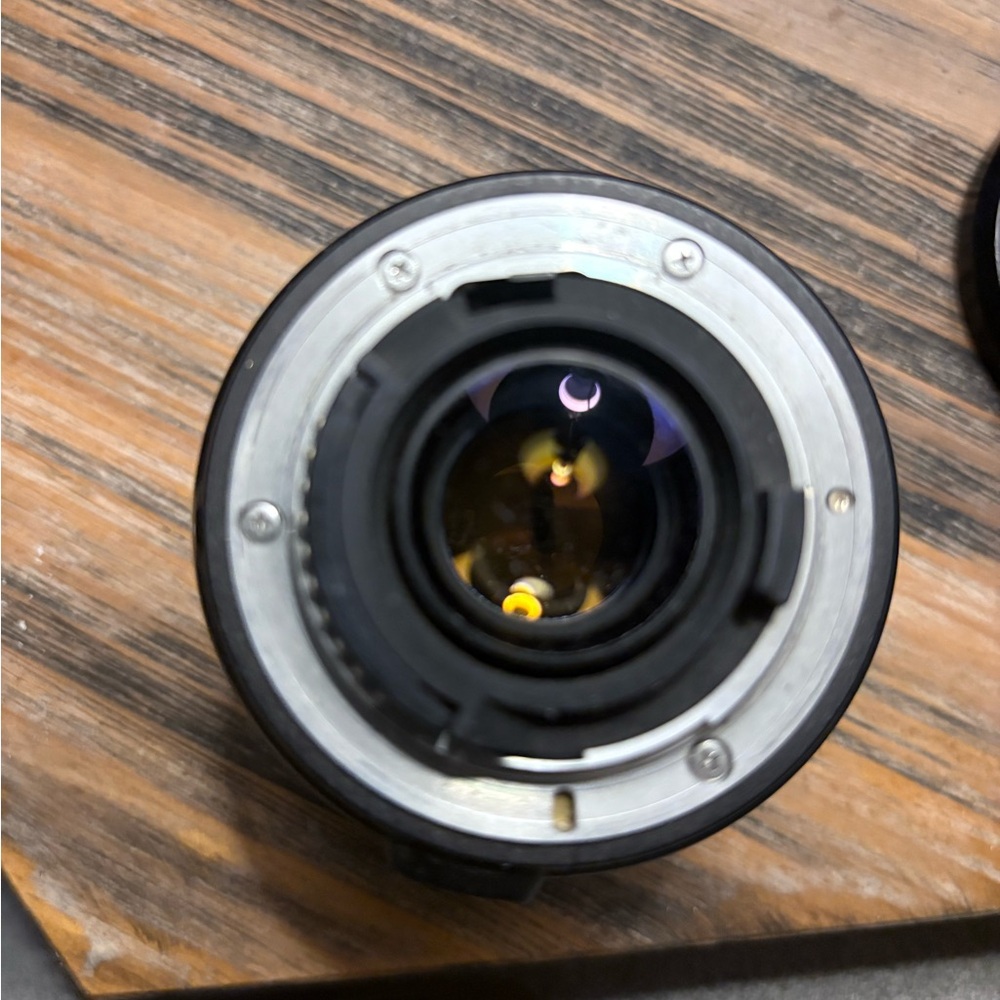 Nikon AF-S NIKKOR 24–85mm f/3.5–4.5G ED Zoom Lens – Clean Glass, Great Condition - Picture 4 of 7